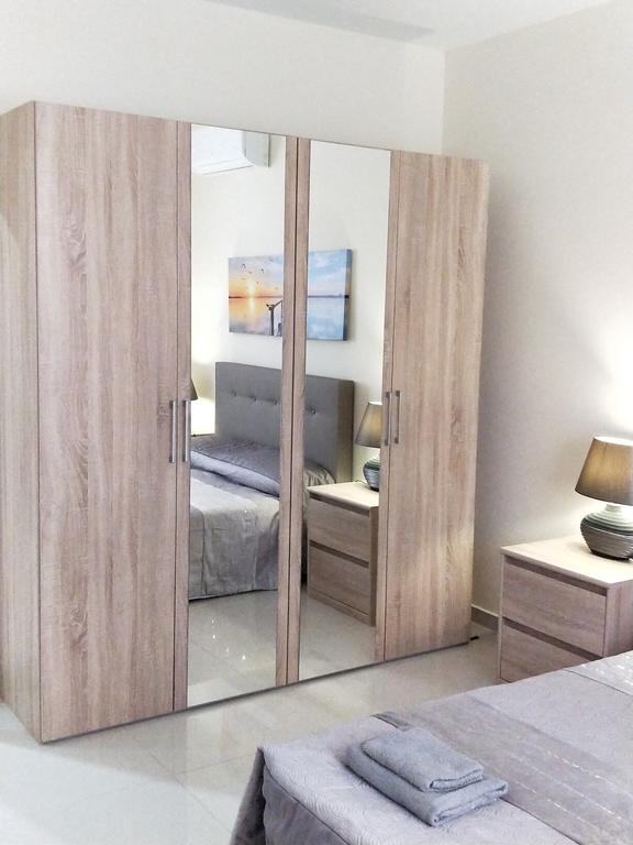 Sunstone Court Apartment St. Paul's Bay Bagian luar foto