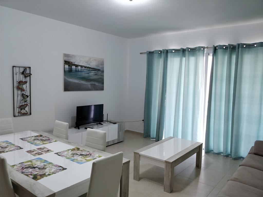 Sunstone Court Apartment St. Paul's Bay Bagian luar foto