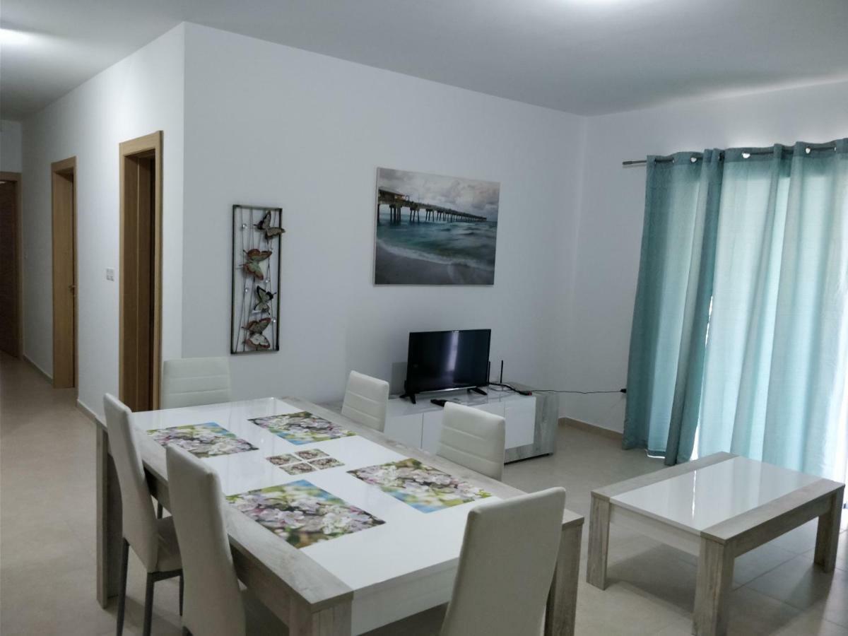 Sunstone Court Apartment St. Paul's Bay Bagian luar foto